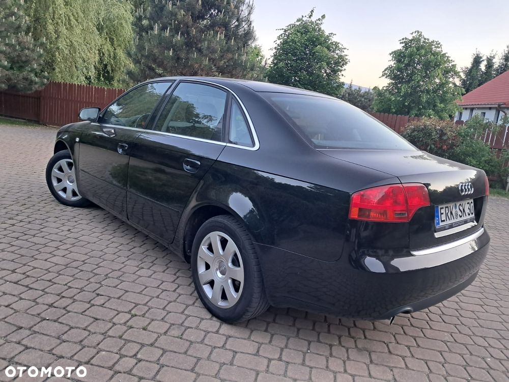 Audi A4 Limousine - 7