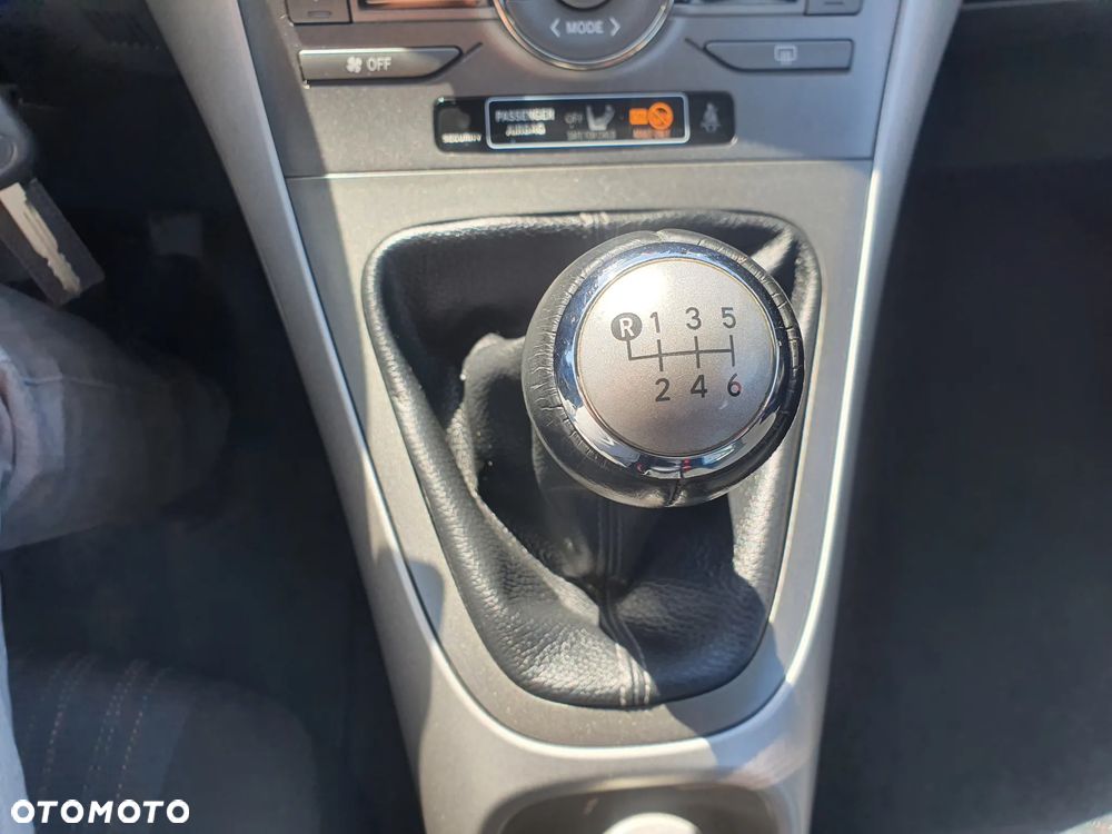 Toyota Auris 1.33 VVT-i Entry - 20