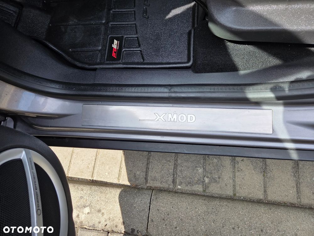 Renault Scenic dCi 110 Xmod Paris - 16