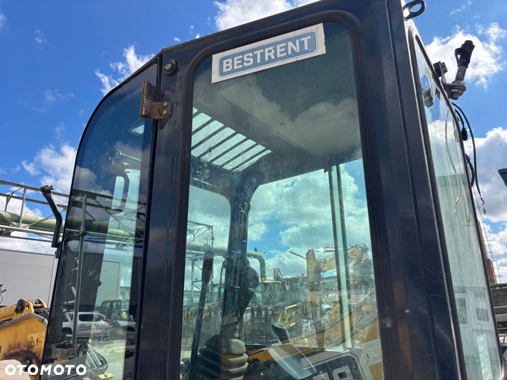 Komatsu Pc26 Mr-3 - 17
