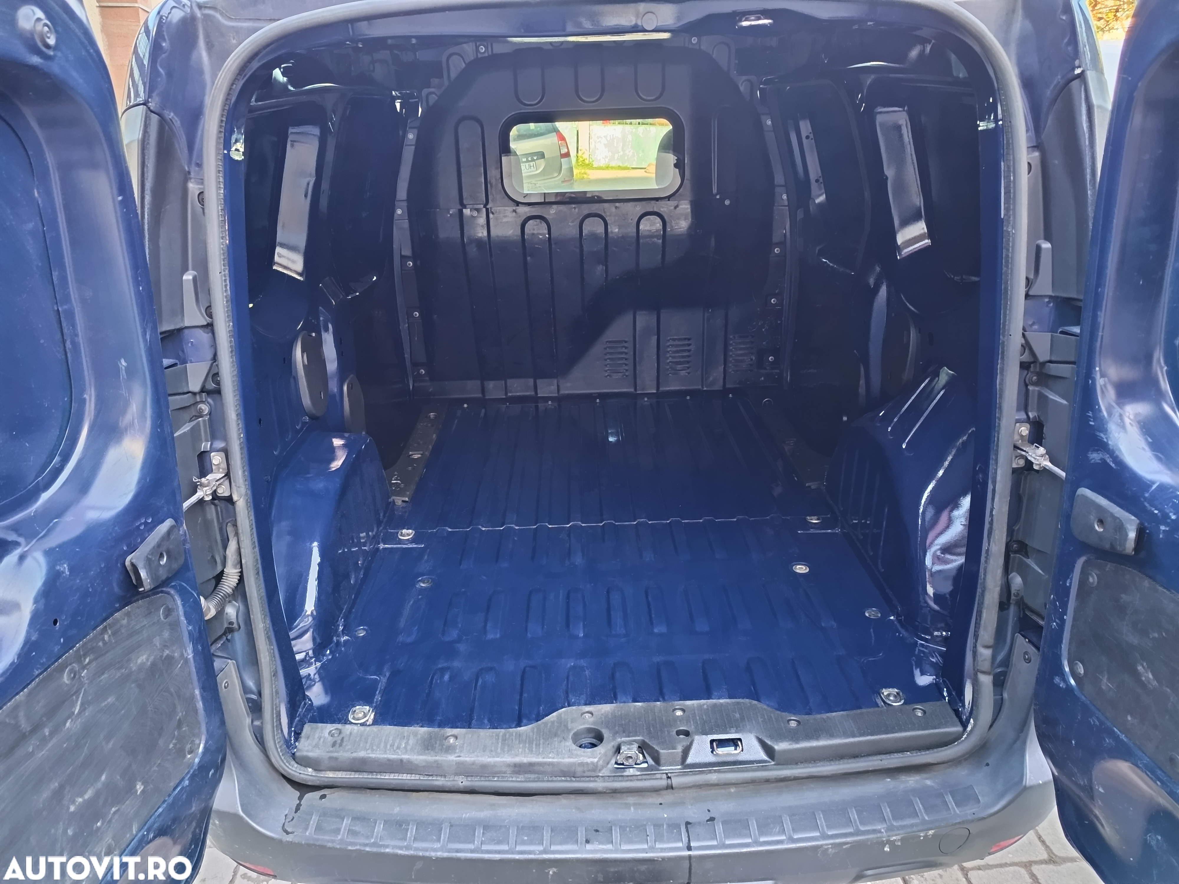 Dacia Dokker 1.5 dCi 90 CP Laureate - 13