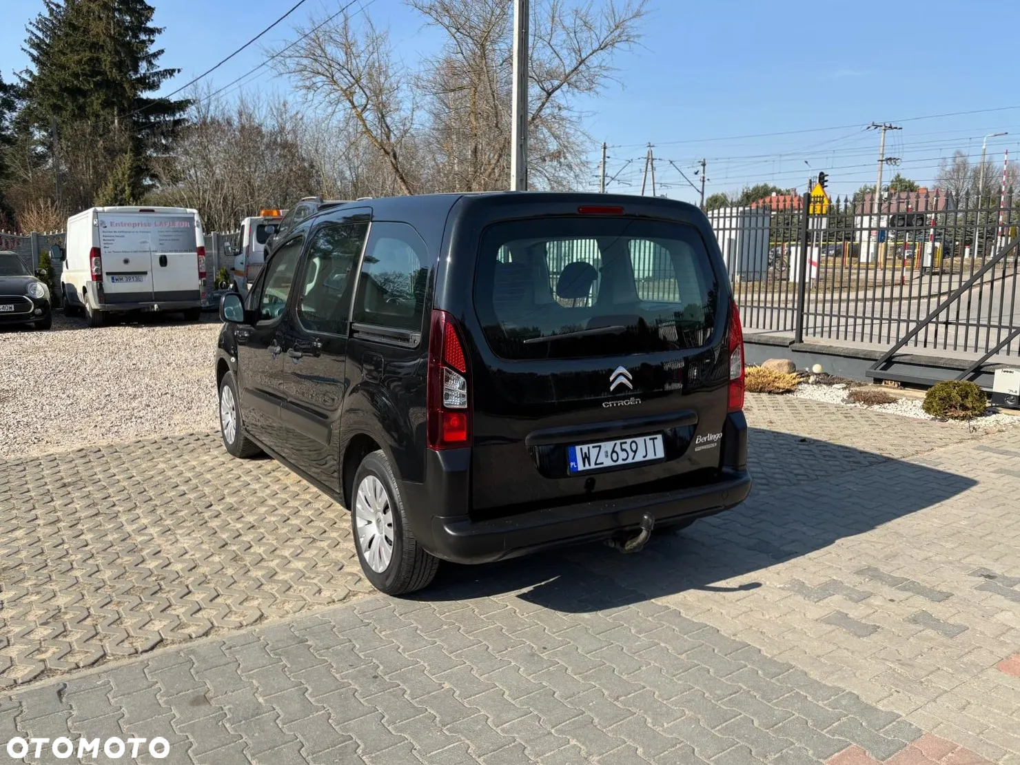 Citroën Berlingo M 1.2 PureTech Feel S&S - 10
