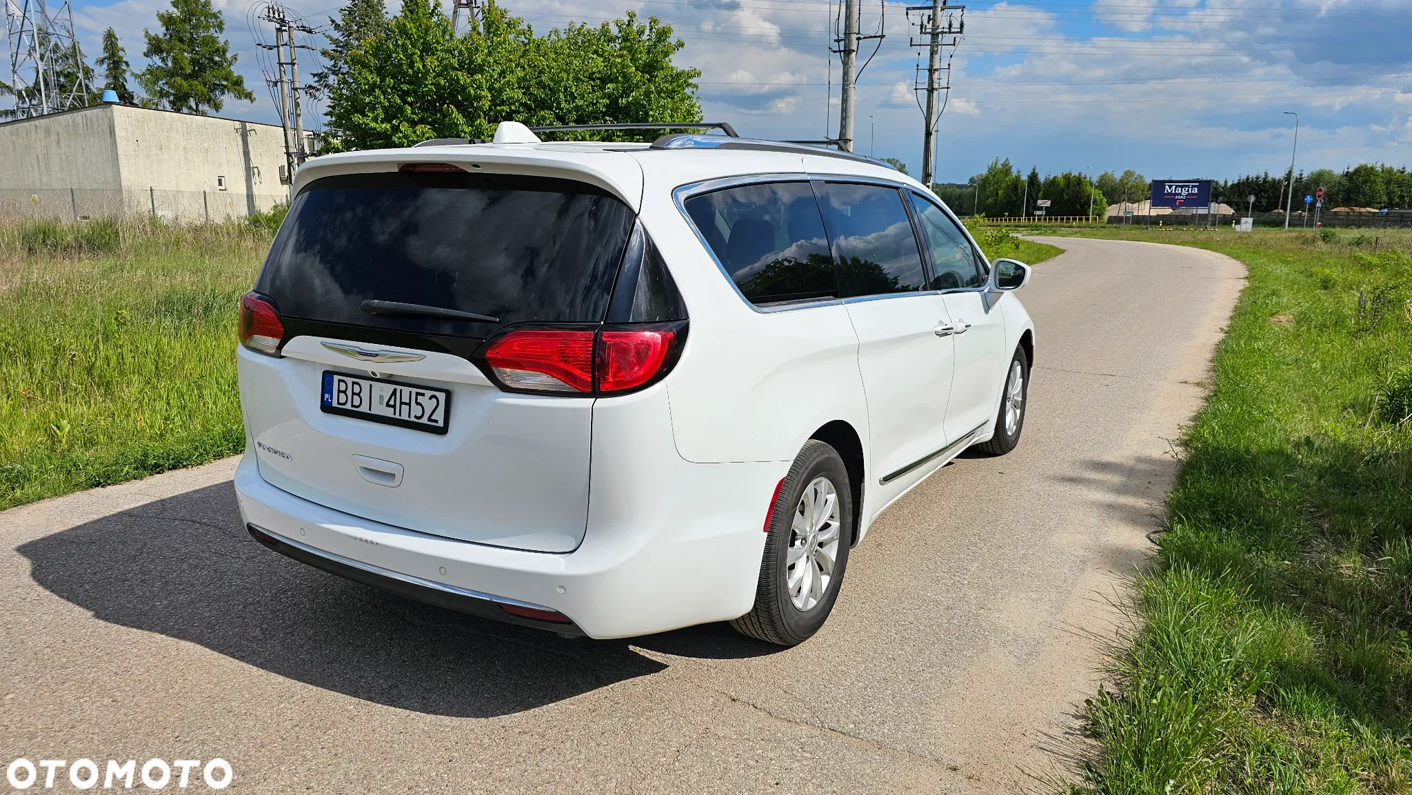 Chrysler Pacifica - 9