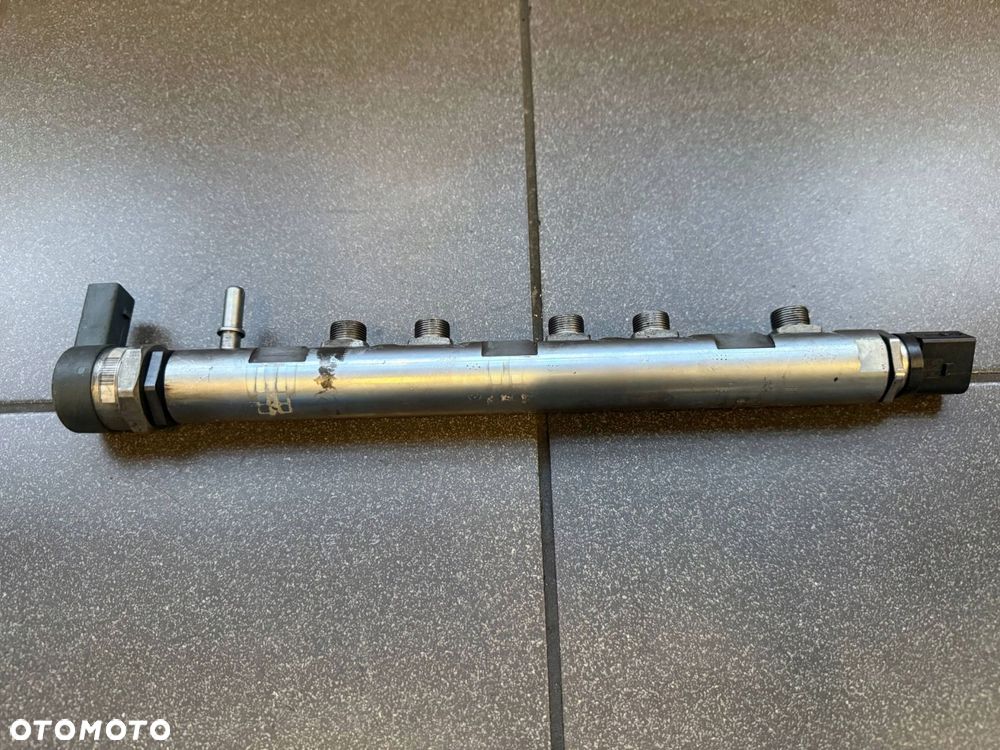LISTWA WTRYSKOWA 2.0 D BMW 7809128 0445214183 - 2