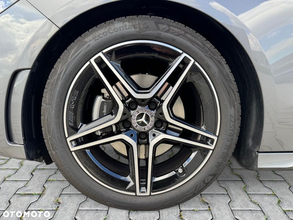 Mercedes-Benz Klasa B 200 4-Matic AMG Line 8G-DCT - 9