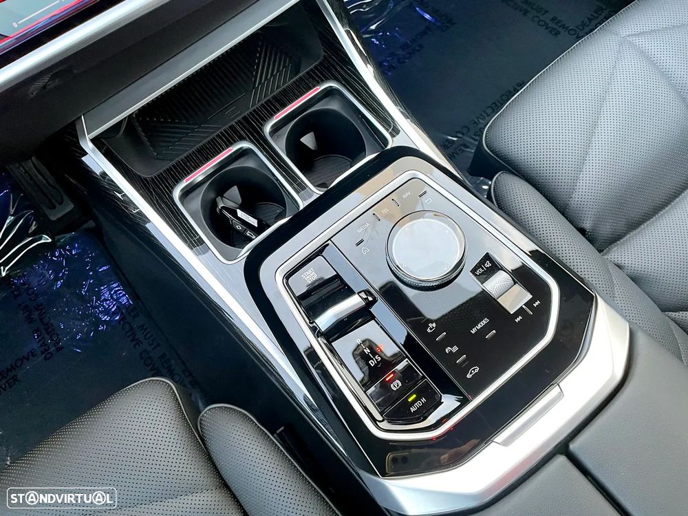 BMW 740 d xDrive Pack Desportivo M - 20