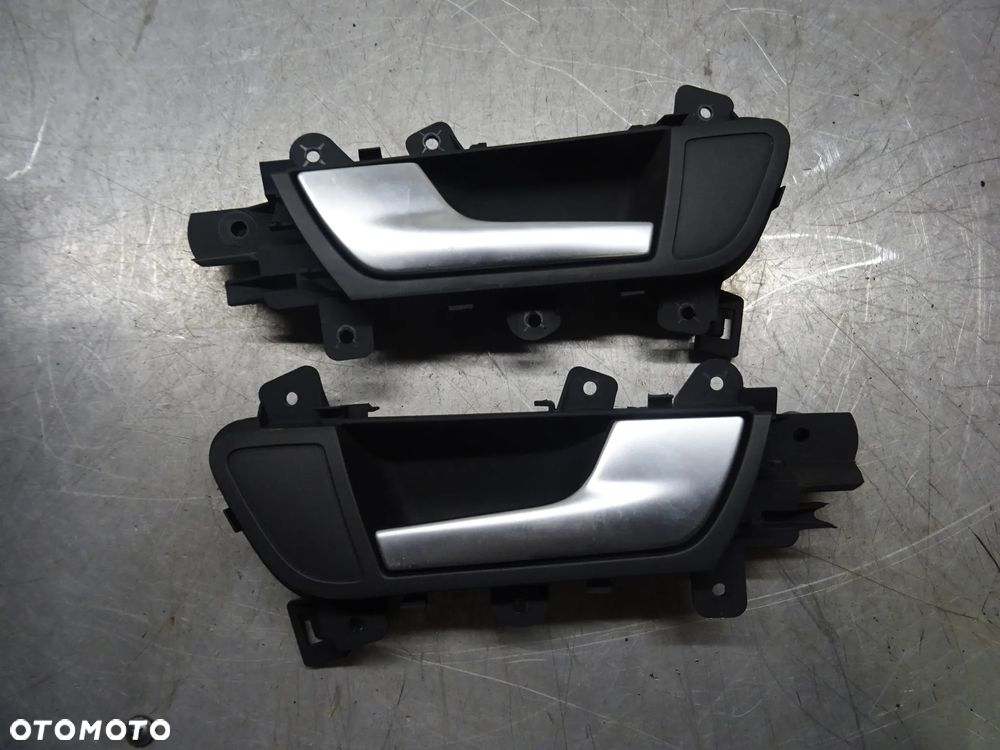 Audi A4 B8 KLAMKA WEWNĘTRZNA LEWA PRAWA TYŁ - 1
