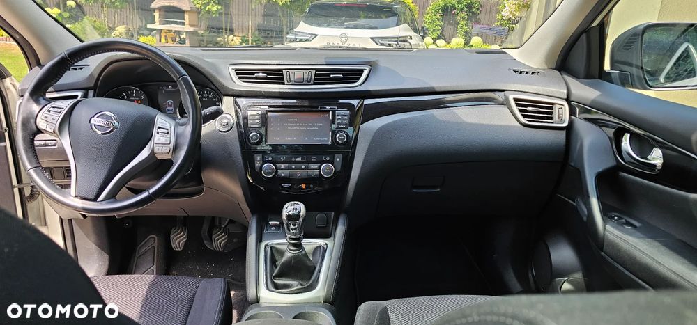 Nissan Qashqai 1.2 DIG-T N-Connecta - 8
