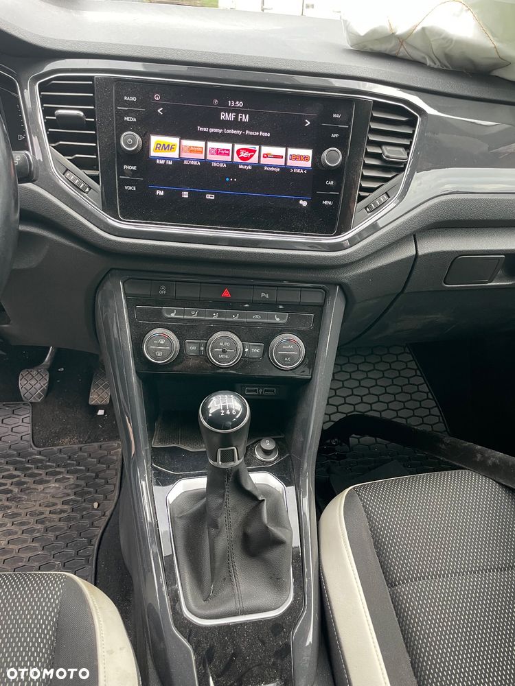 Volkswagen T-Roc - 15