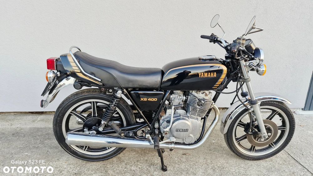 Yamaha XS - 16