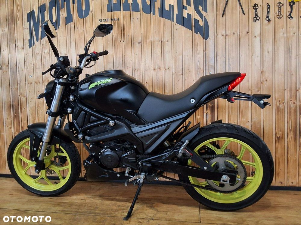 Moto Magnus Inny - 10