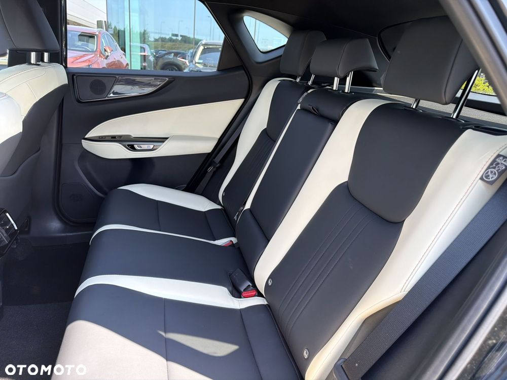 Lexus NX 350h Prestige AWD - 14