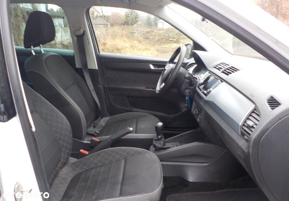 Skoda Fabia - 20