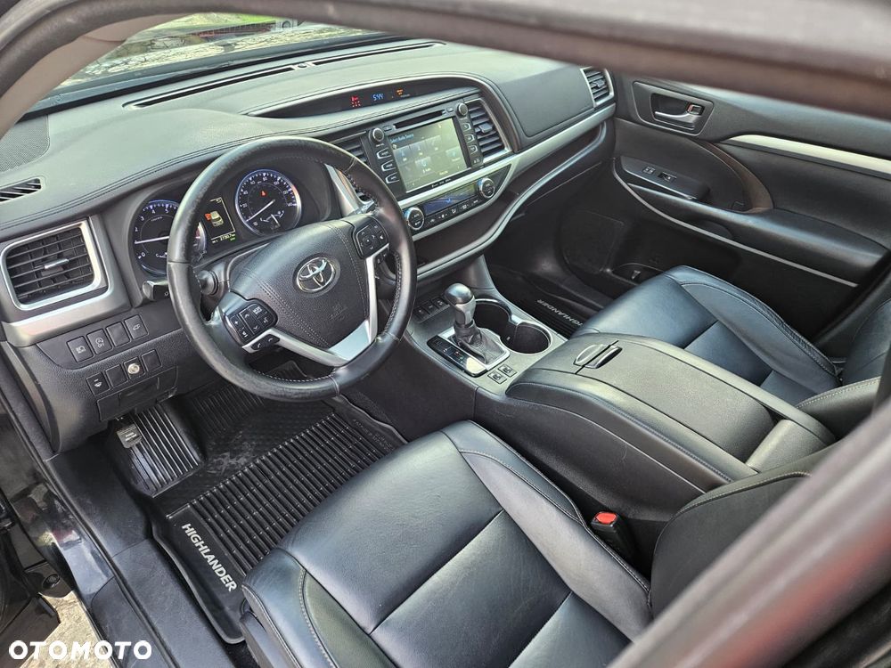Toyota Highlander 3.5 V6 - 17