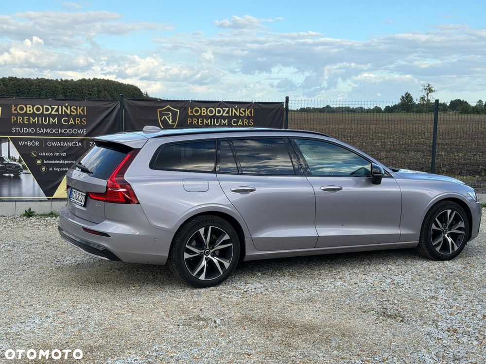 Volvo V60 B4 B DKG Plus Dark - 1