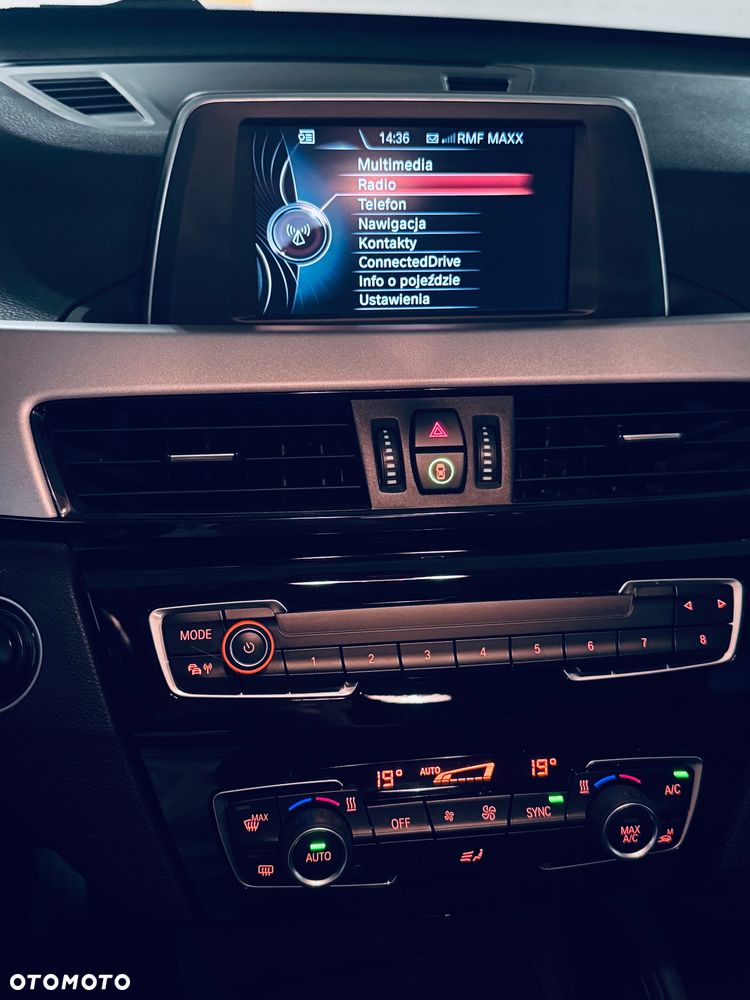 BMW X1 sDrive18d - 11