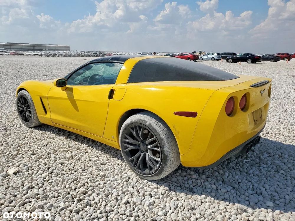 Chevrolet Corvette - 2