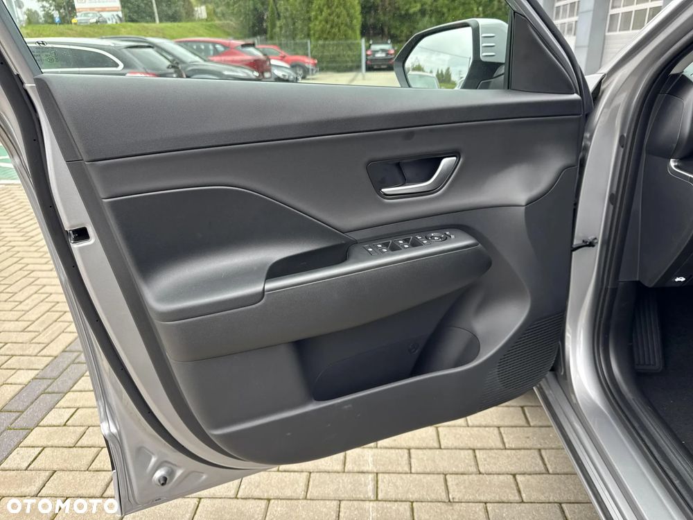 Hyundai Kona Electric 65kWh Executive - 11