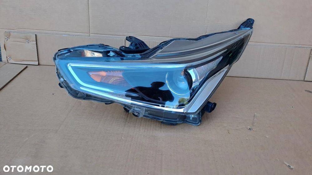 TOYOTA AYGO II LIFT 18- LEWA LAMPA SOCZEWKA + LED KOITO 0H-27 ŁADNA - 3