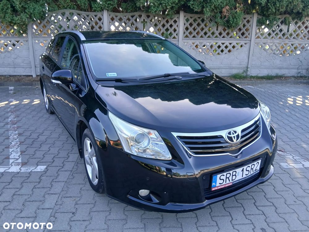 Toyota Avensis - 29