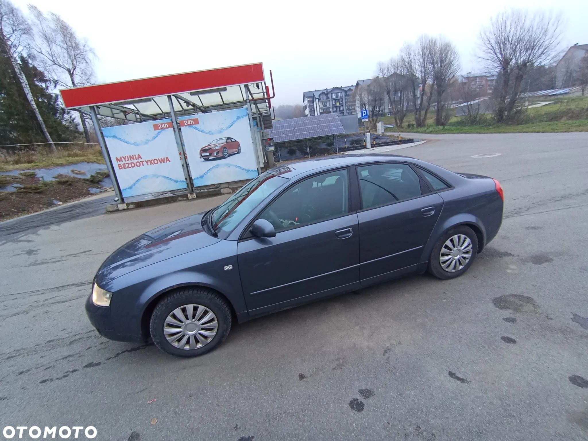 Audi A4 - 1