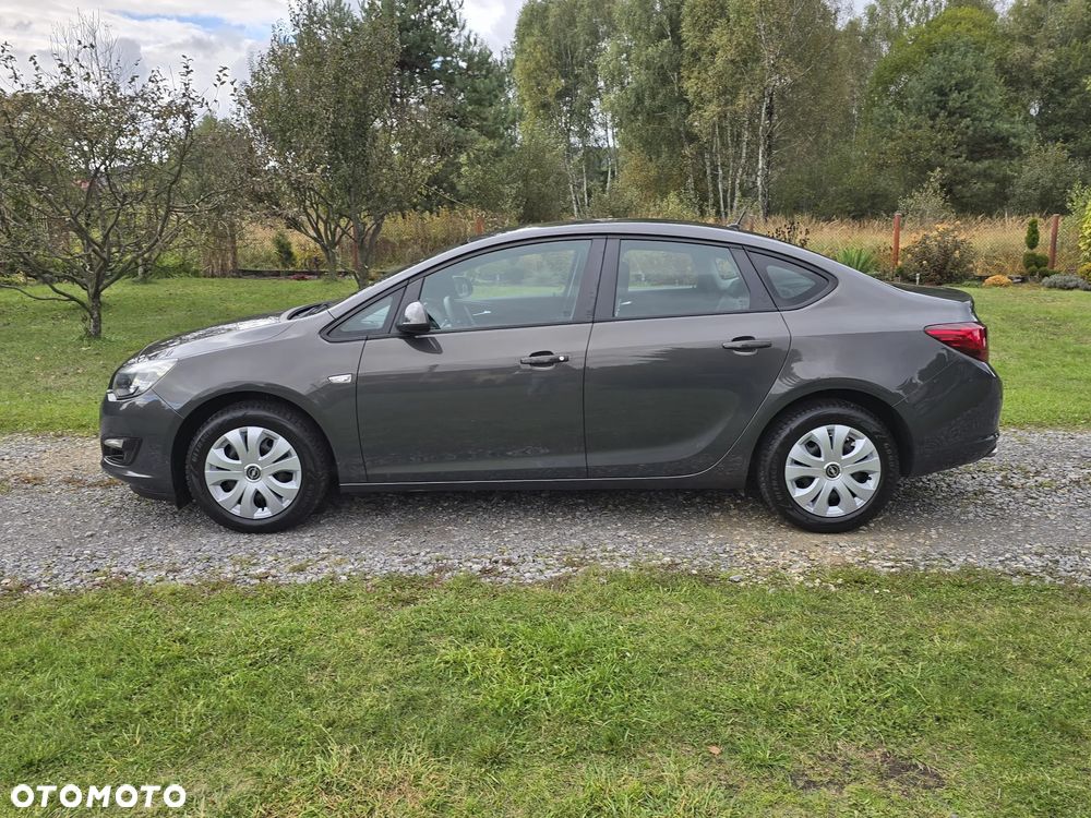 Opel Astra IV 1.4 T Enjoy EU6 - 11