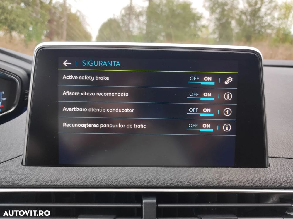 Peugeot 3008 PHEV 225 EAT8 Allure Pack - 23