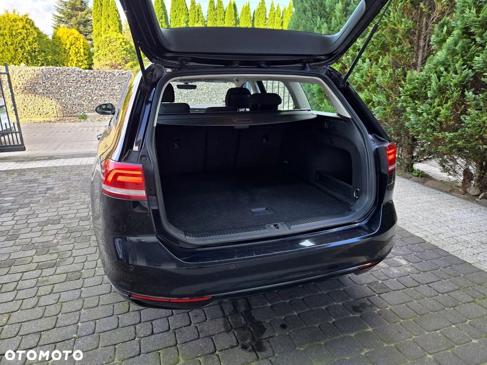 Volkswagen Passat 2.0 TDI BMT Comfortline - 13