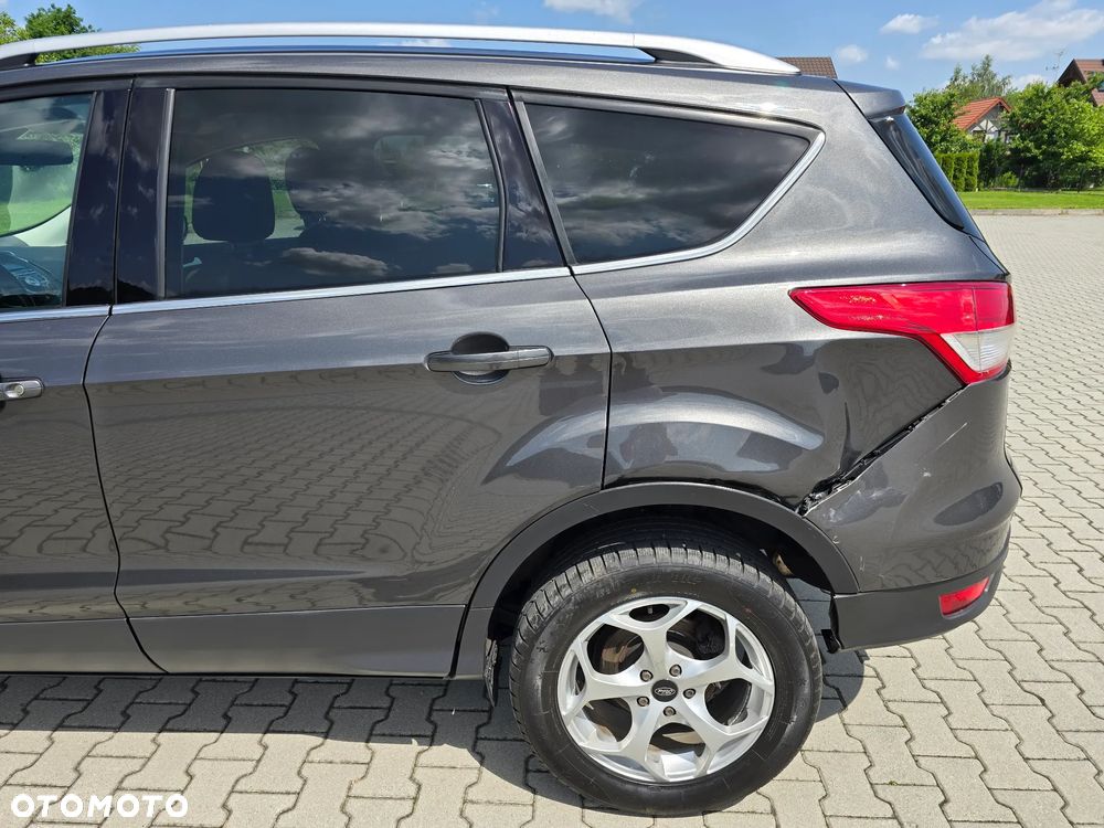 Ford Kuga 2.0 TDCi 4x4 Titanium - 40