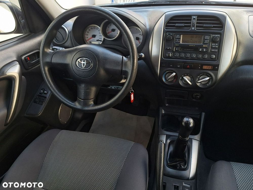 Toyota RAV4 - 5