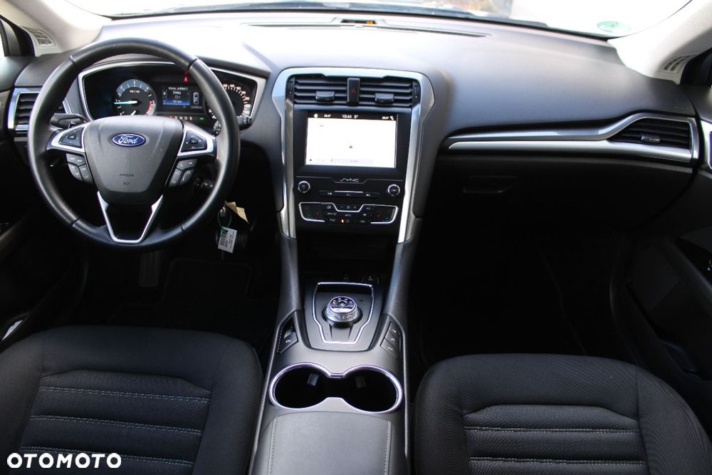 Ford Mondeo - 26