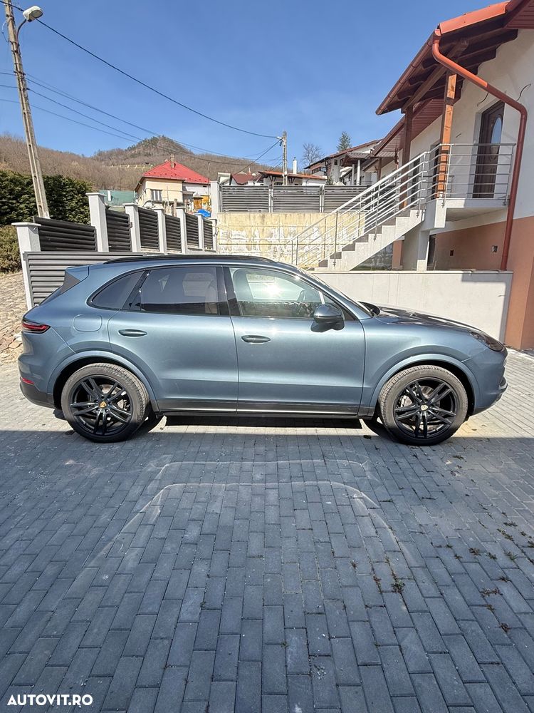 Porsche Cayenne Standard - 6