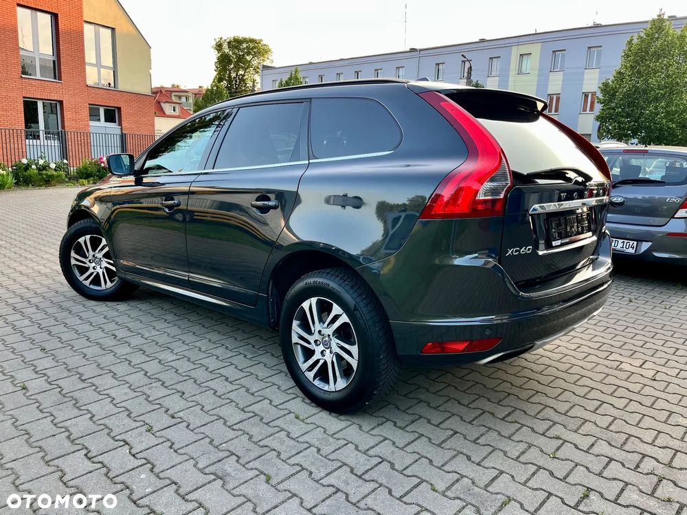 Volvo XC 60 D4 Momentum - 6