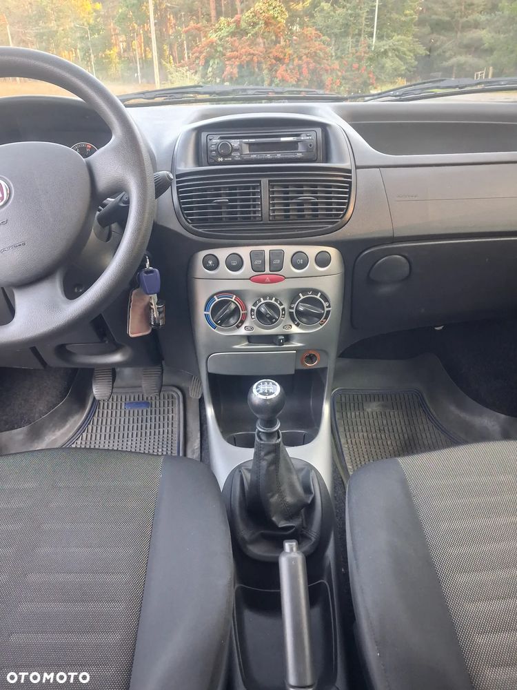 Fiat Punto 1.2 8V Classic - 22