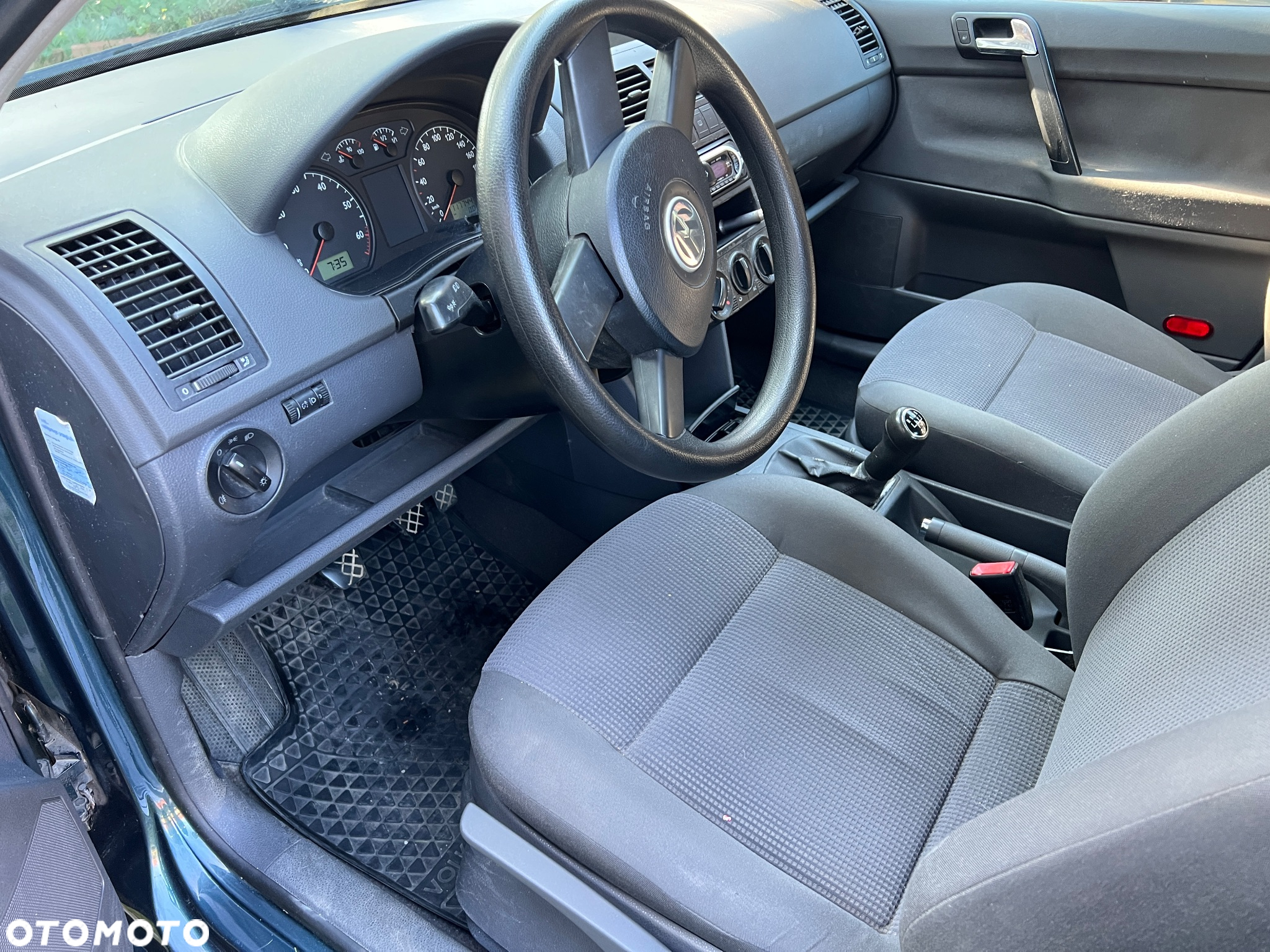 Volkswagen Polo 1.4 16V Comfortline - 5