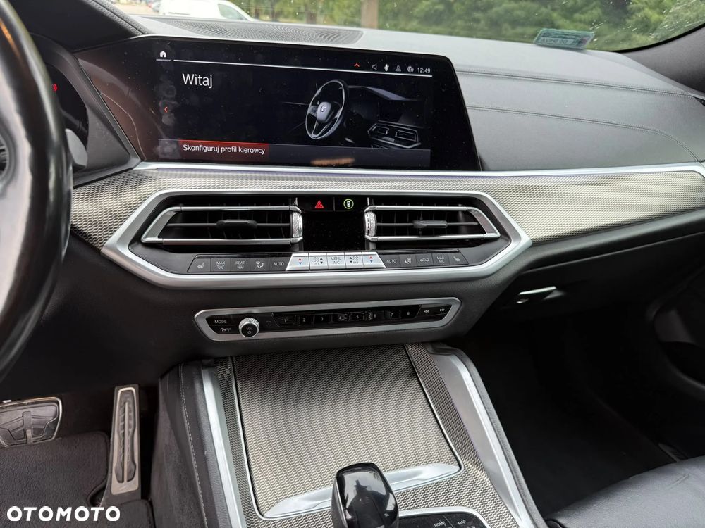 BMW X6 xDrive40d mHEV - 12