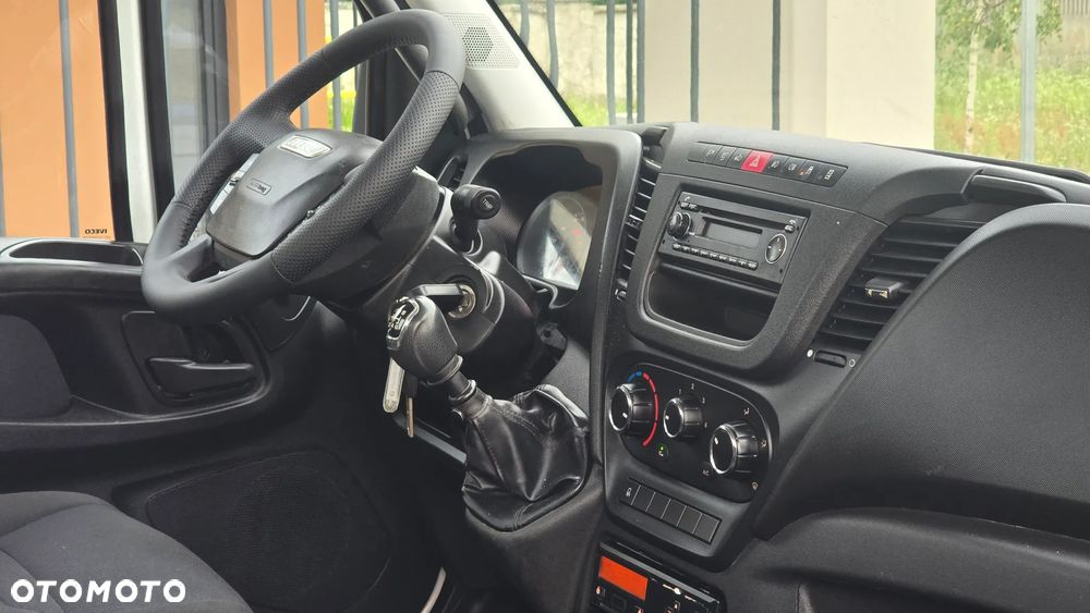 Iveco DAILY 3.0 180KM 10EP 72C18❗❗ŁADOWNOŚĆ 4 TONY / ZABUDOWA ROMCAR 5.20M / SKRZYNIA OTWARTA / ROSTAW OSI 4.35 / SKRZYNIA MANUALNA / TEMPOMAT / BURTY 40CM / SALON POLSKA / 1 WŁASCICIEL -❗❗ - 23