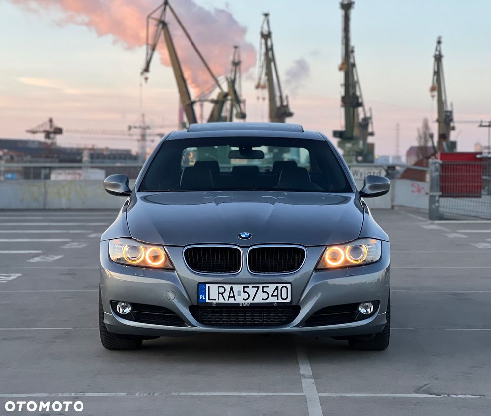 BMW Seria 3 330d xDrive DPF - 3