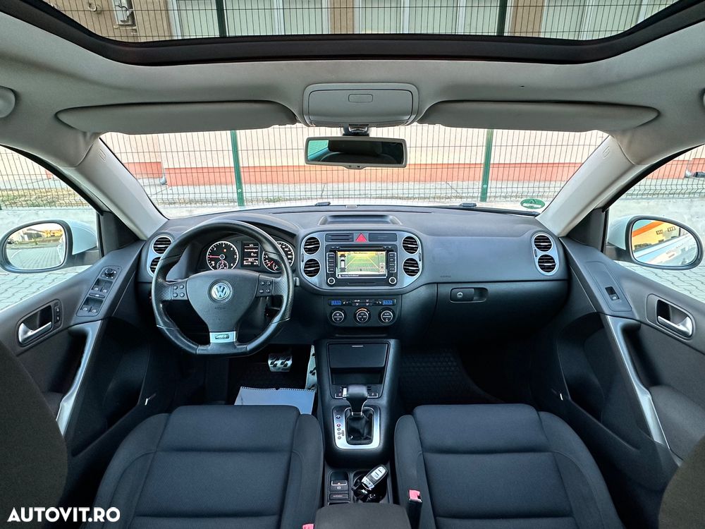 Volkswagen Tiguan - 8