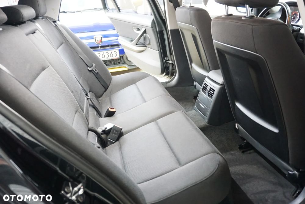 BMW Seria 3 320d DPF - 24