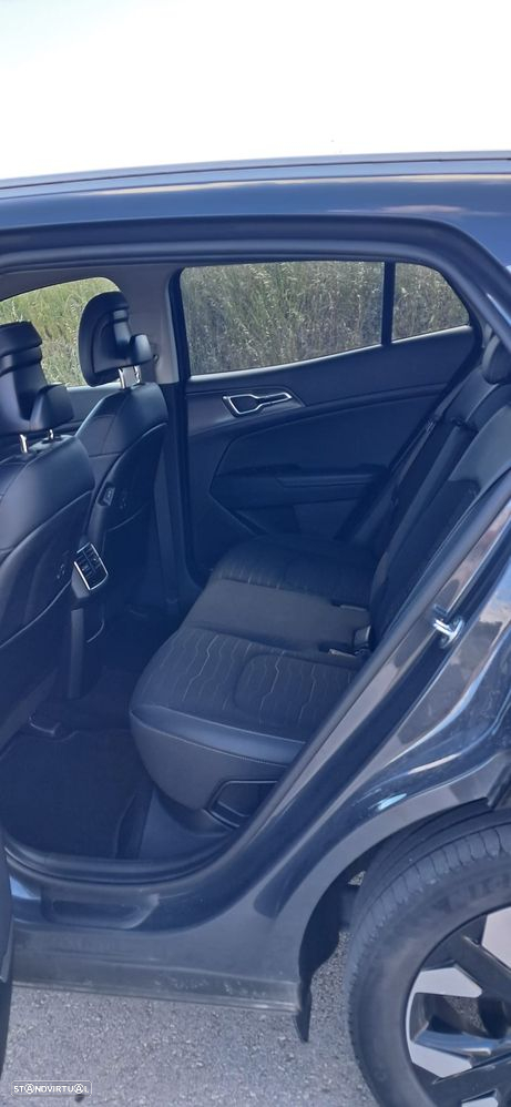 Kia Sportage 1.6 T-GDi PHEV Tech - 23