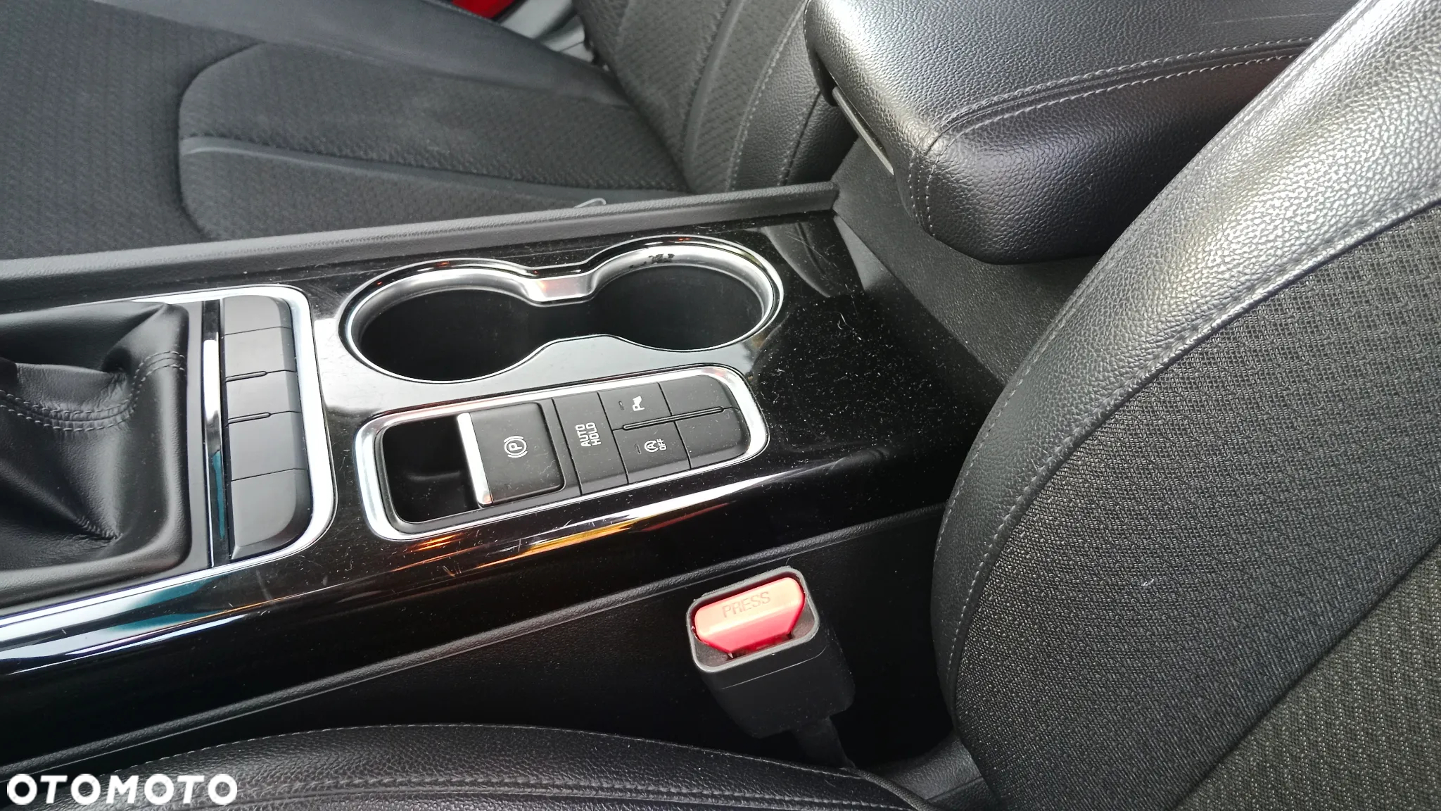 Kia Optima - 30