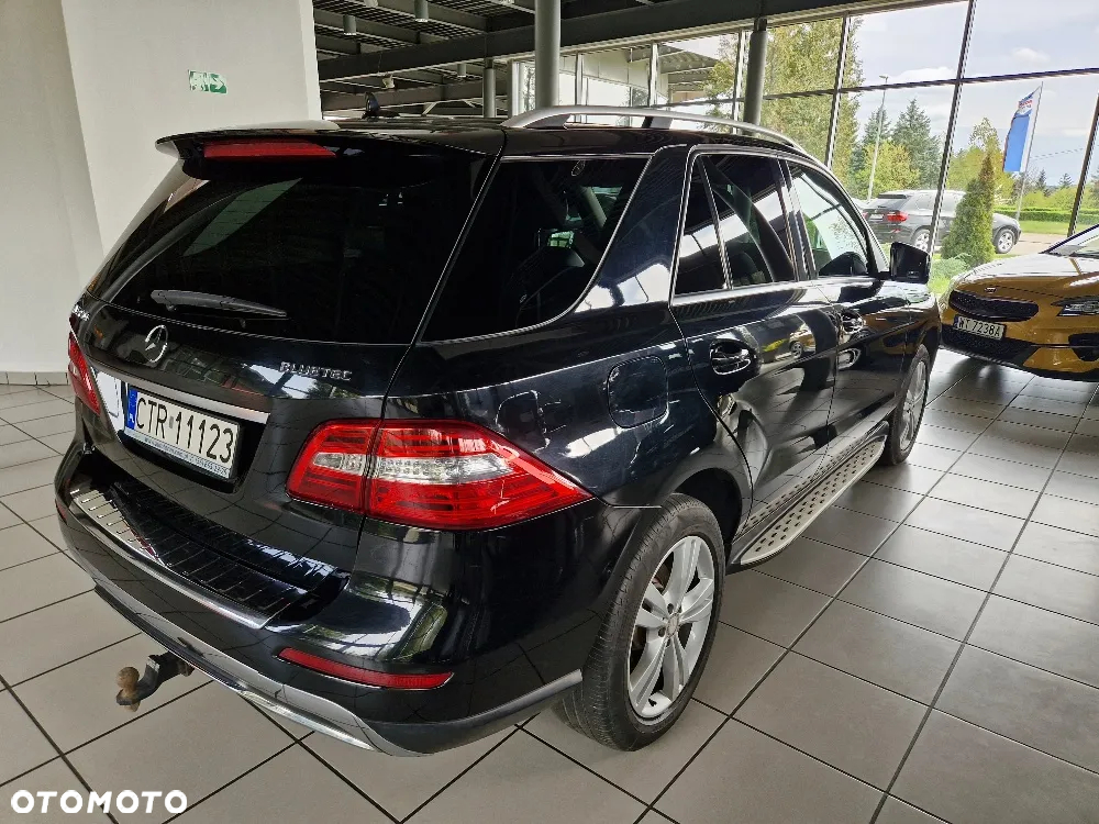 Mercedes-Benz ML 350 BlueTec 4-Matic - 3