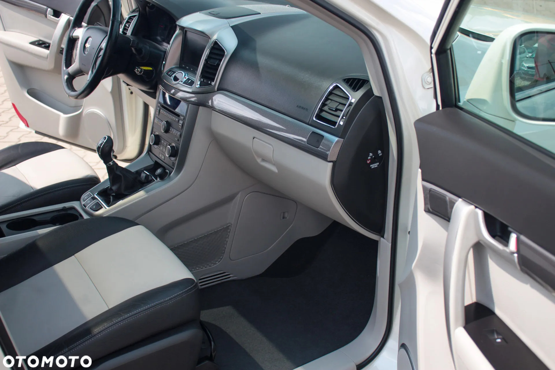 Chevrolet Captiva 2.2 d LT+ - 21