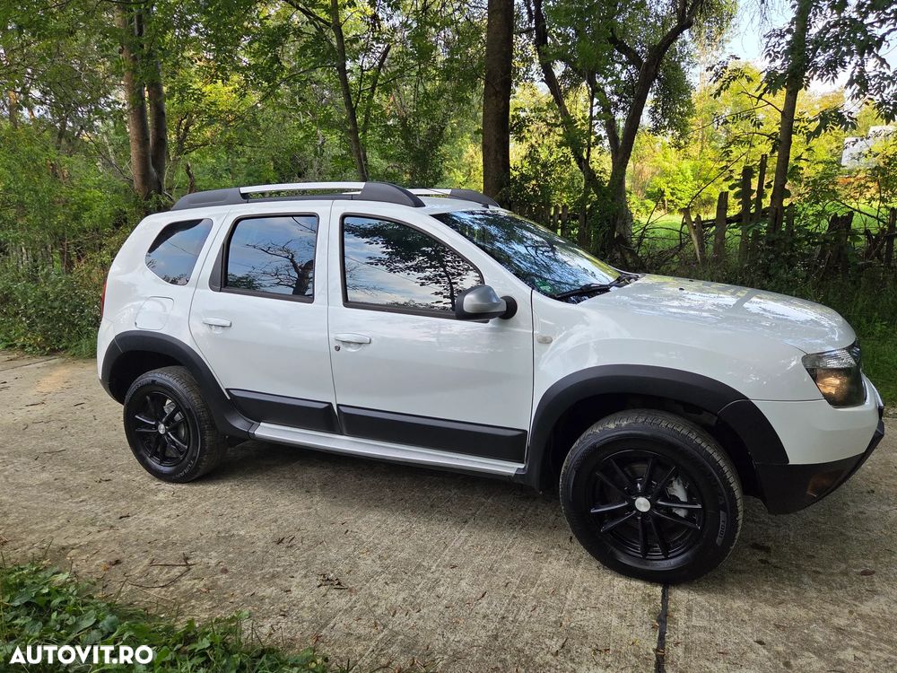 Dacia Duster 1.6 4x2 Laureate - 2