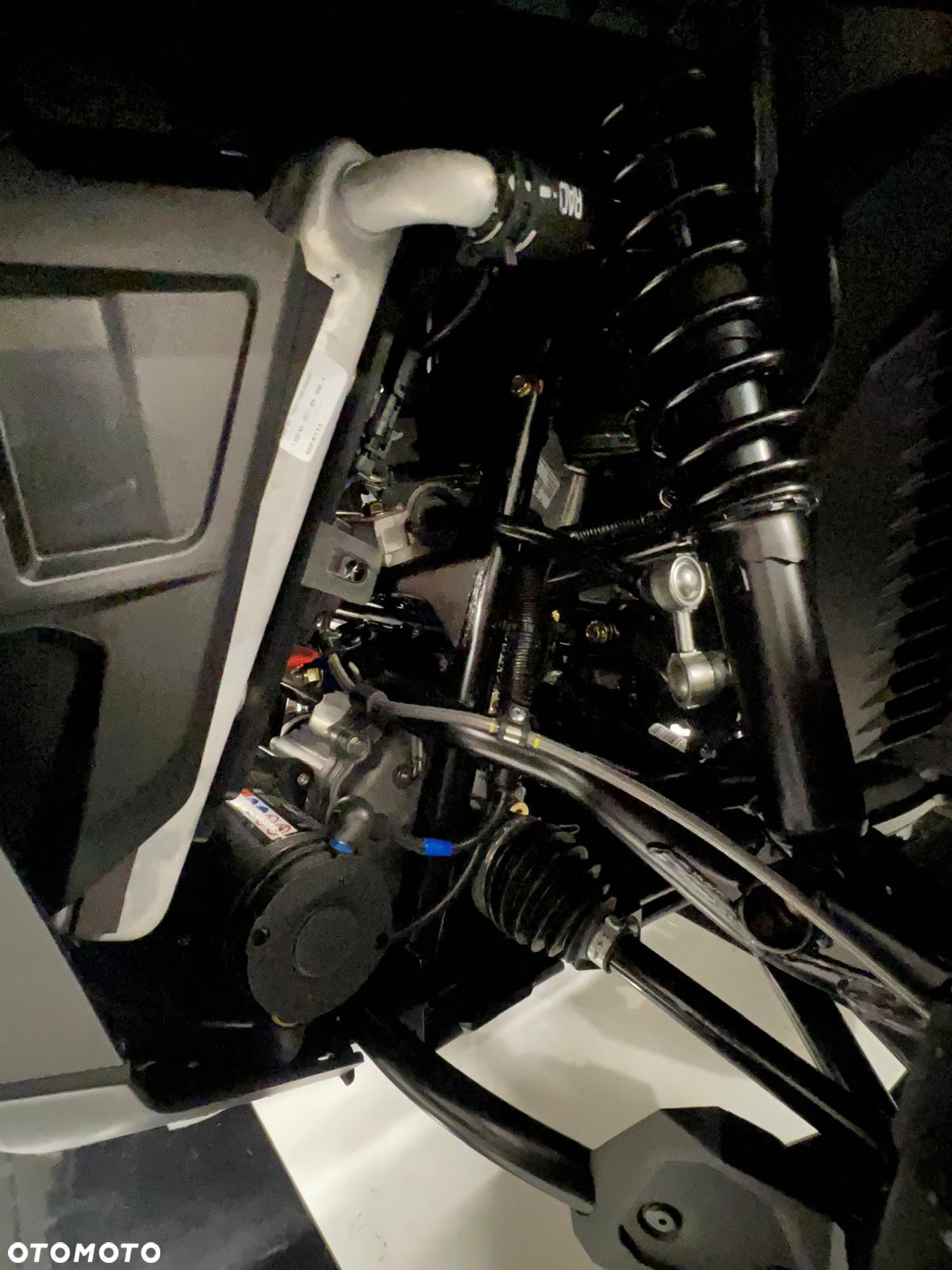 Can-Am Outlander - 11