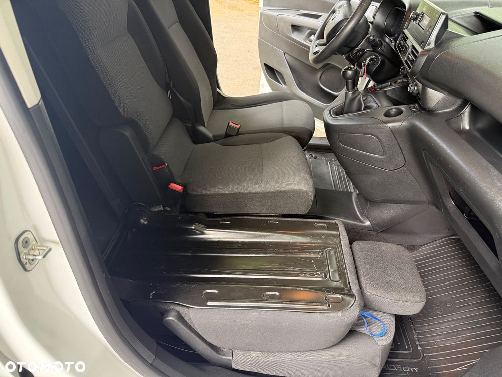 Toyota PROACE CITY - 24