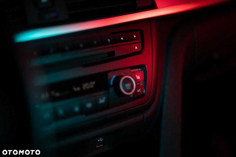 BMW Seria 4 420i xDrive Luxury Line - 18