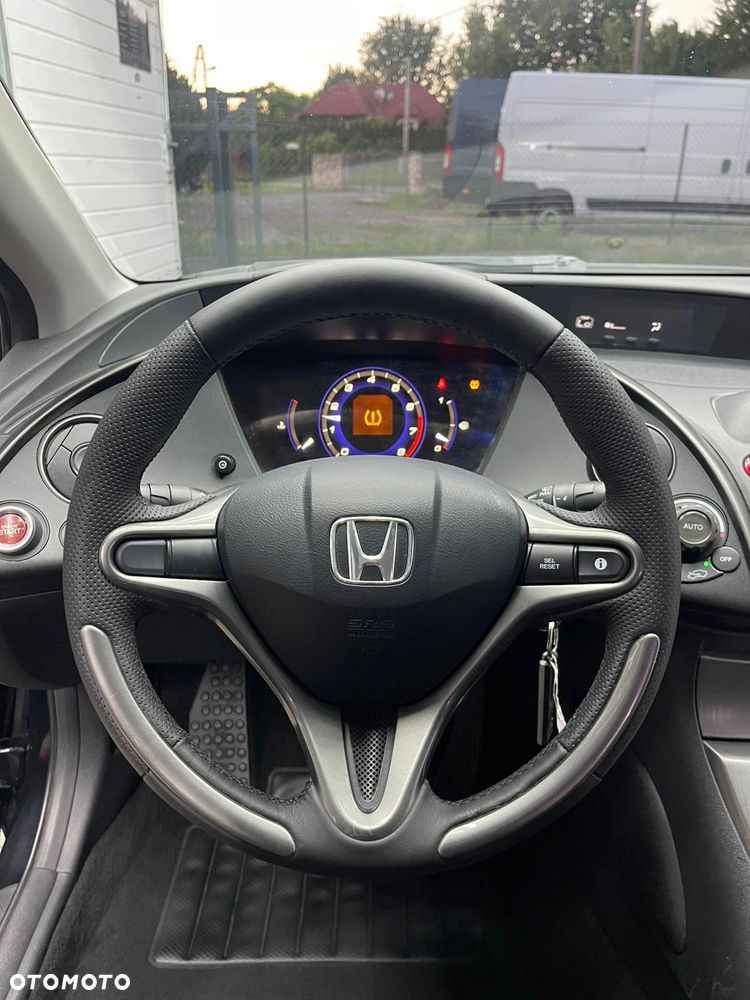 Honda Civic 1.4 i-VTEC Comfort - 29