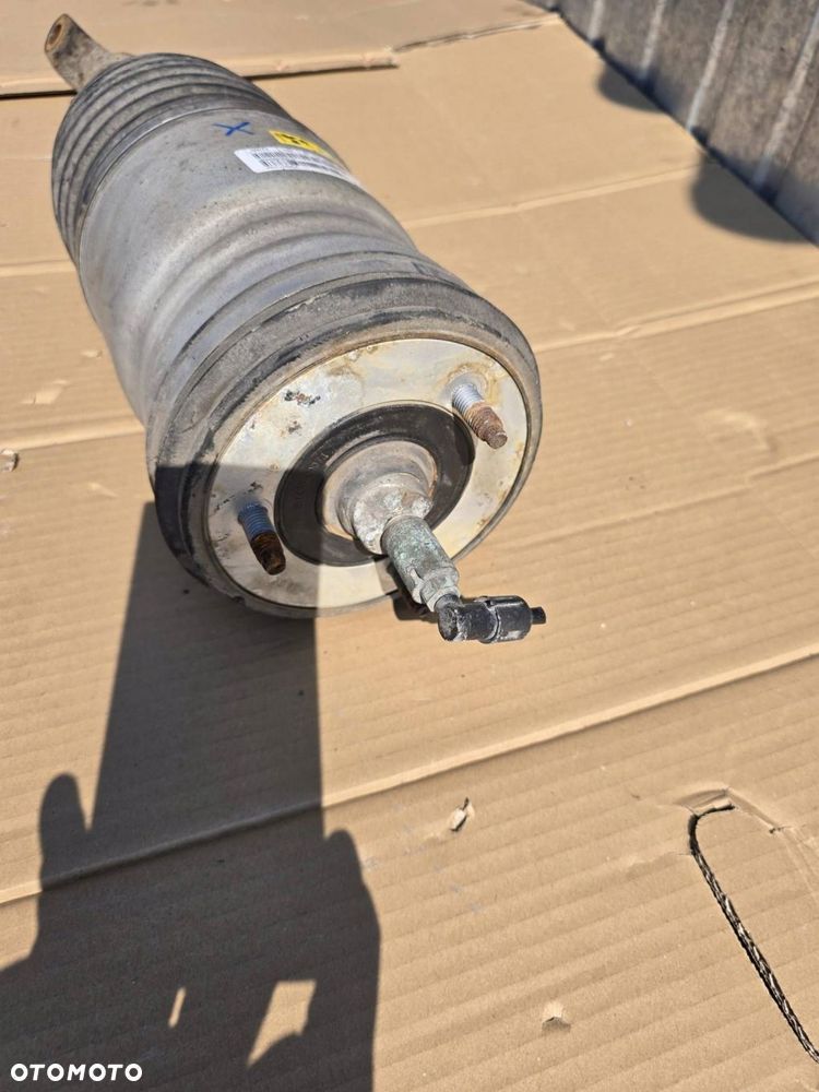 amortyzator lewy 04877147ab dodge ram - 2